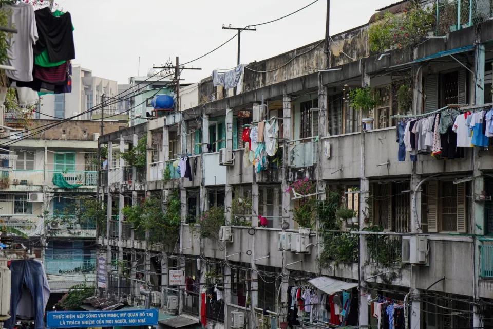 Bếp và khu ăn
